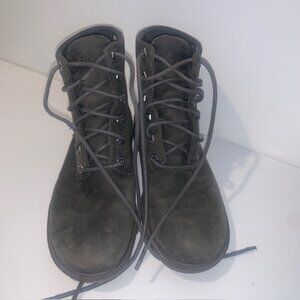 Kodiak All Season Waterproof Olive Green Leather Lace-Up Ankle Boots - Size 6.5